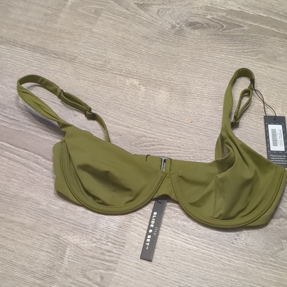 Cuup Fern the scoop wired swim top size 8